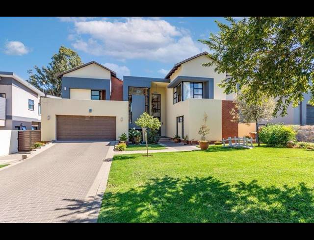 5 BEDROOM HOUSE SOLD IN EYE OF AFRICA ESTATE